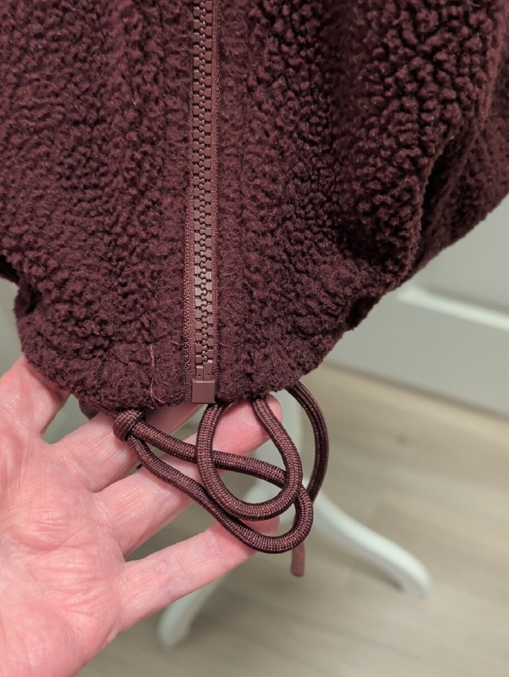 BASS Outdoors- Size Large  Women's Zip-Up Teddy Jacket in Burgundy - Picture 2 of 9